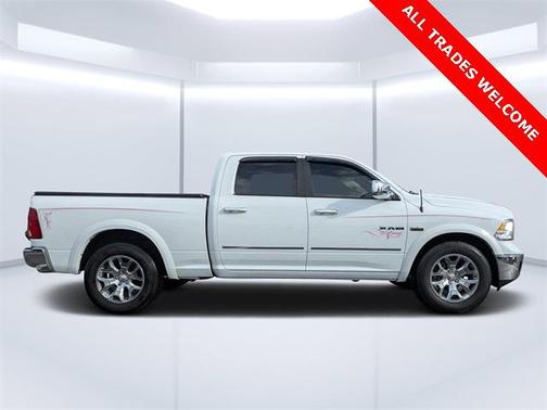 2019 RAM 1500 SLT