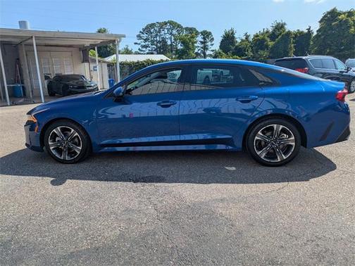 2022 Kia K5 EX