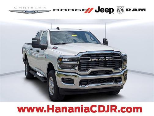 2025 RAM 2500 Tradesman Crew Cab 4x4 6'4' Box