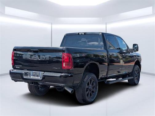 2025 RAM 2500 Big Horn Crew Cab 4x4 6'4' Box