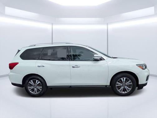 Glacier White 2018 Nissan Pathfinder SV