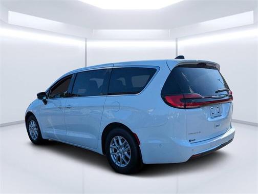 2025 Chrysler Pacifica L
