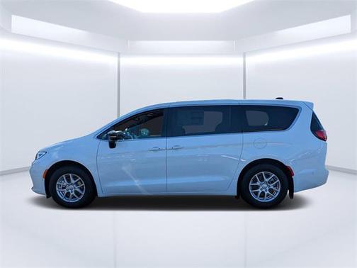 2025 Chrysler Pacifica L