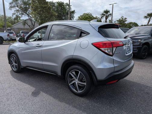Lunar Silver Metallic 2022 Honda HR-V EX