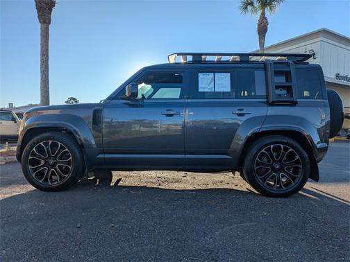 2025 Land Rover Defender 110 V8