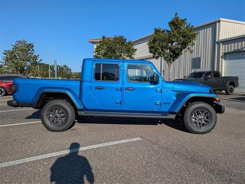 2025 Jeep Gladiator Sport S