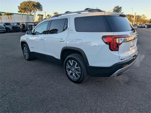 2023 GMC Acadia FWD SLT