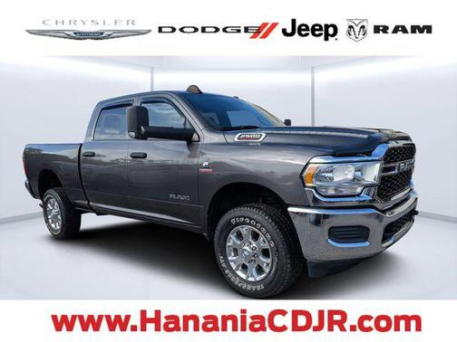 2022 RAM 2500 Tradesman Crew Cab 4x4 6'4' Box