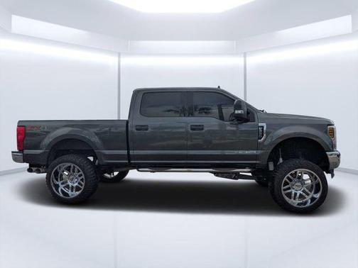 Magnetic 2019 Ford F-250 XLT
