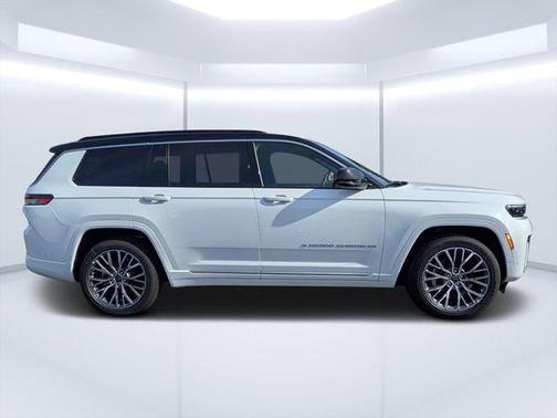 Bright White Clearcoat 2026 Jeep Grand Cherokee L Summit