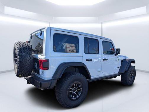 Bright White Clearcoat 2026 Jeep Wrangler Willys