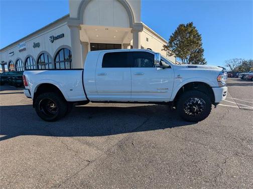2022 RAM 3500 Limited Mega Cab 4x4 6'4' Box