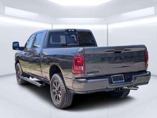 2025 RAM 2500 Laramie Crew Cab 4x2 6'4' Box