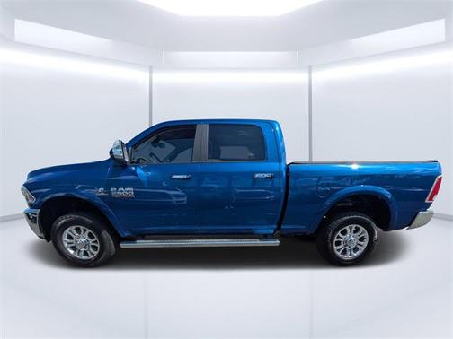 2018 RAM 2500 Laramie Crew Cab 4x4 6'4' Box