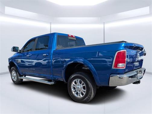 2018 RAM 2500 Laramie Crew Cab 4x4 6'4' Box