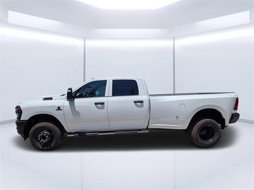 2025 RAM 3500 Tradesman Crew Cab 4x4 8' Box