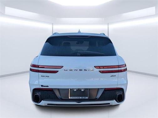 2023 Genesis GV70 2.5T AWD