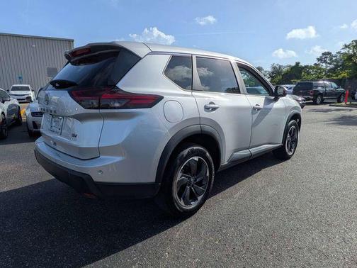 Brilliant Silver Metallic 2024 Nissan Rogue SV