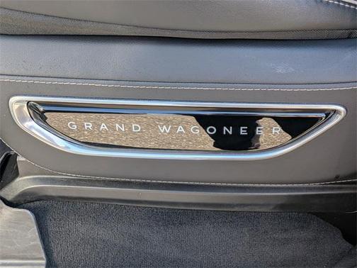 2024 Jeep Grand Wagoneer L Series II 4x4