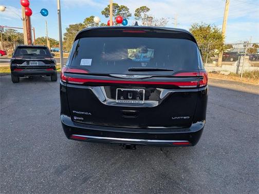 2026 Chrysler Pacifica Limited