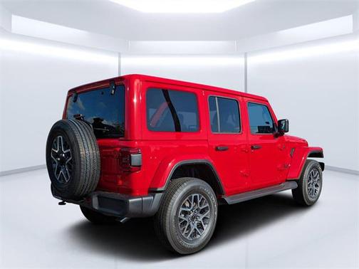2025 Jeep Wrangler 4-Door Sahara 4x4