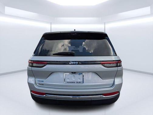 Silver Zynith 2022 Jeep Grand Cherokee 4xe Base
