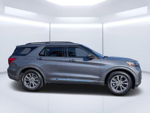 Carbonized Gray Metallic 2021 Ford Explorer XLT
