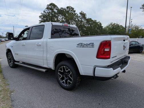 Bright White Clearcoat 2026 RAM 1500 Laramie