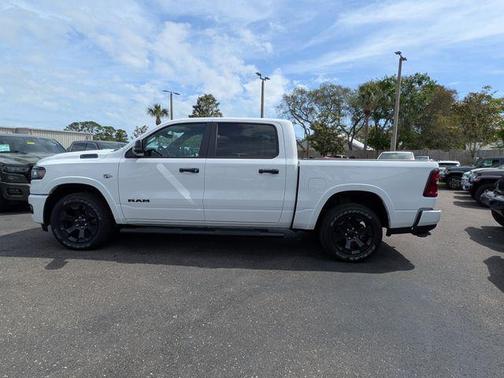 Bright White Clearcoat 2026 RAM 1500 Big Horn/Lone Star