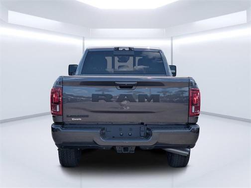 2025 RAM 2500 Laramie Crew Cab 4x2 6'4' Box