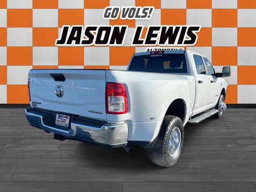 2024 RAM 3500 Big Horn Crew Cab 4x4 8' Box