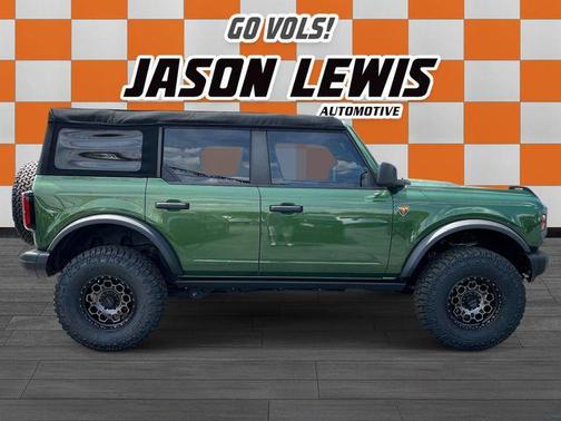 Eruption Green Metallic 2023 Ford Bronco Badlands
