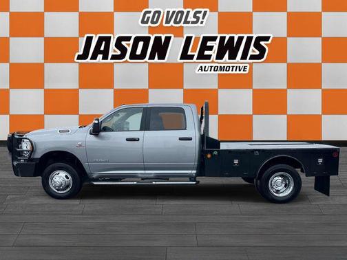 Billet Silver Metallic Clearcoat 2024 RAM 3500 Big Horn Crew Cab 4x4 8' Box