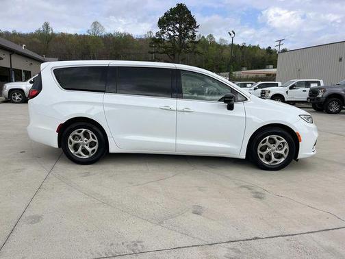 2024 Chrysler Pacifica Limited