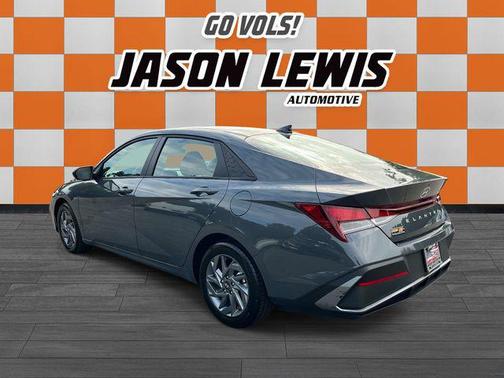 Ecotronic Gray 2024 Hyundai ELANTRA SEL