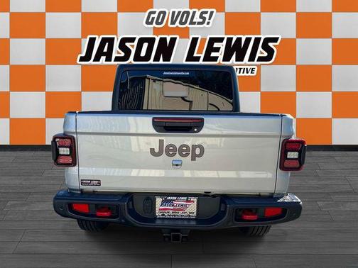 Silver Zynith Clearcoat 2023 Jeep Gladiator Rubicon