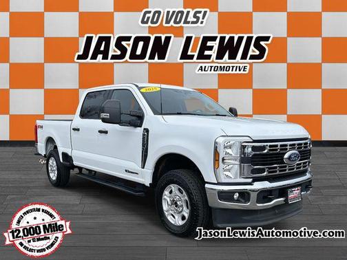 Oxford White 2025 Ford F-250 XLT