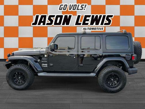 Black Clearcoat 2019 Jeep Wrangler Unlimited Sahara