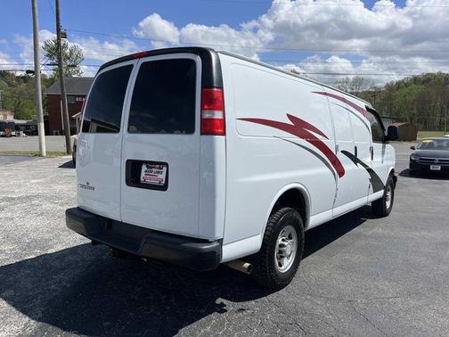 Summit White 2018 Chevrolet Express 2500 Work Van