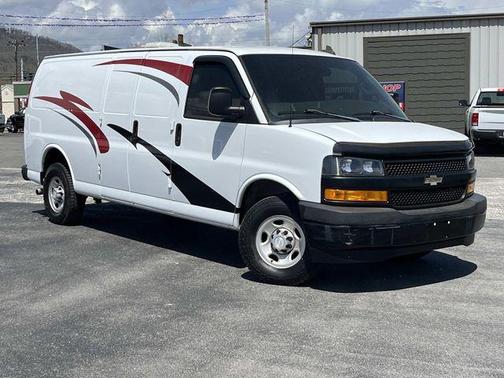 Summit White 2018 Chevrolet Express 2500 Work Van