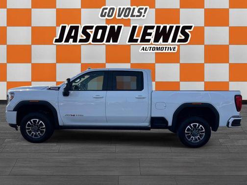 Summit White 2022 GMC Sierra 2500 AT4