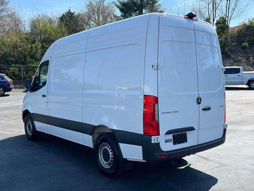 2025 Mercedes-Benz Sprinter 2500 Standard Roof