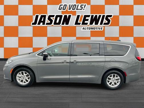 Ceramic Gray Clearcoat 2025 Chrysler Pacifica L