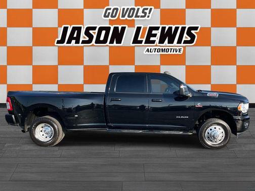 Diamond Black 2023 RAM 3500 Big Horn Crew Cab 4x4 8' Box