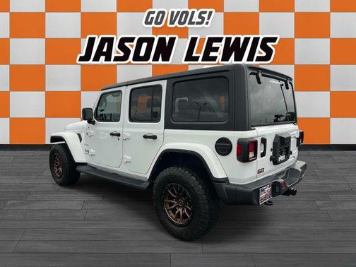 Bright White Clearcoat 2023 Jeep Wrangler 4-Door Sahara 4x4
