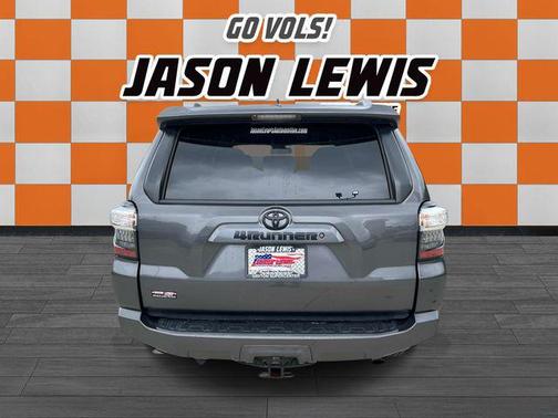 Magnetic Gray Metallic 2016 Toyota 4Runner SR5