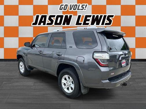 Magnetic Gray Metallic 2016 Toyota 4Runner SR5