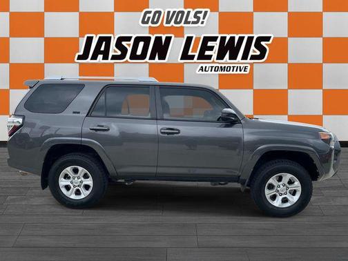 Magnetic Gray Metallic 2016 Toyota 4Runner SR5