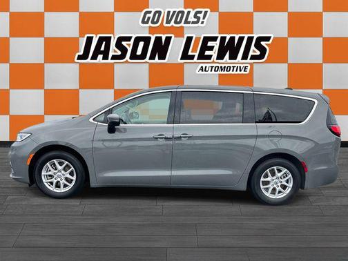 Ceramic Gray Clearcoat 2023 Chrysler Pacifica Touring L