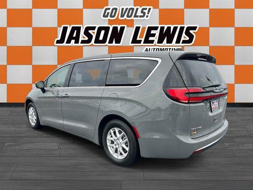 Ceramic Gray Clearcoat 2023 Chrysler Pacifica Touring L